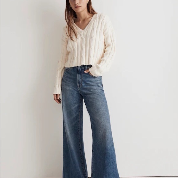 Madewell Sweaters - Madewell Cream V-Neck Cable Sweater